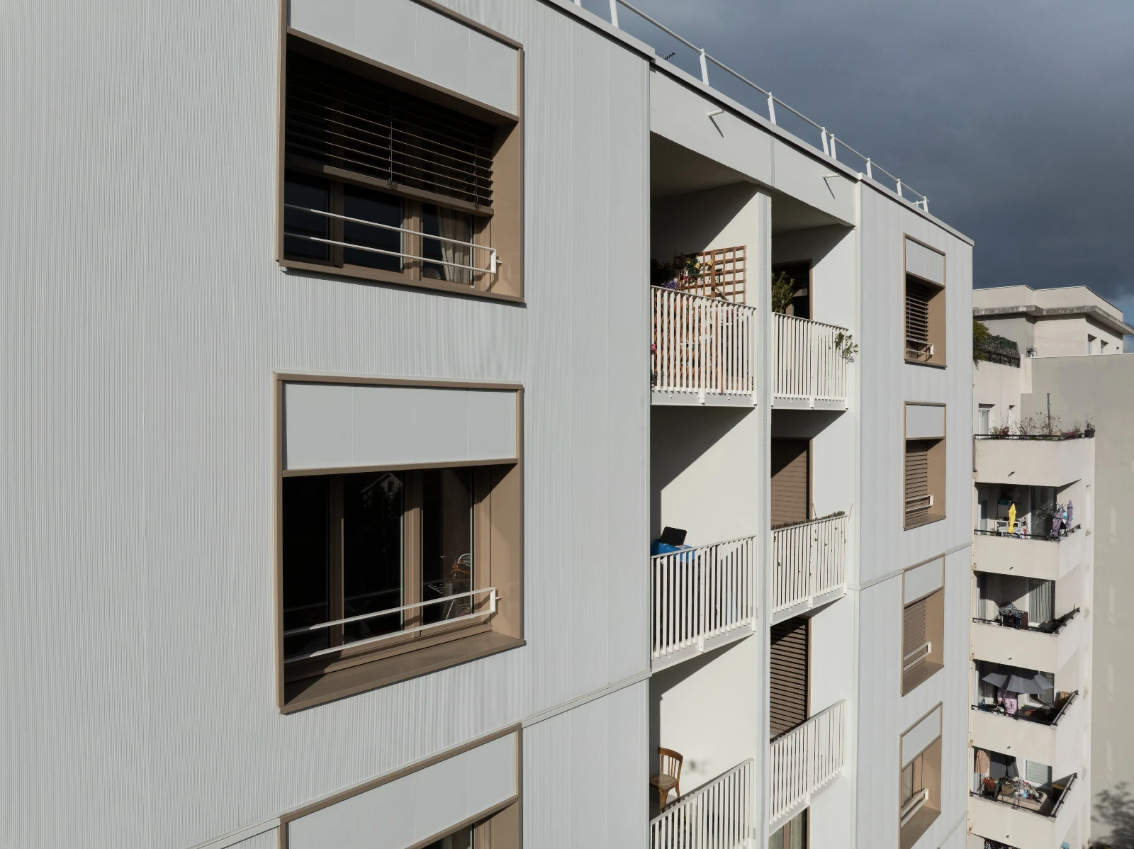 Résidence Les Portes du Dauphiné à Lyon : une isolation par l’extérieur performante sur support amianté