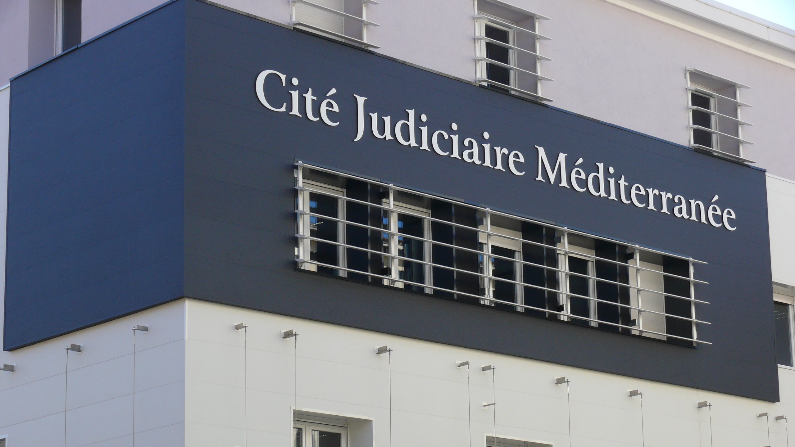 Isolation Bâtiments tertiaires et industriels à Montpellier - 34 - MINISTERE de la JUSTICE
