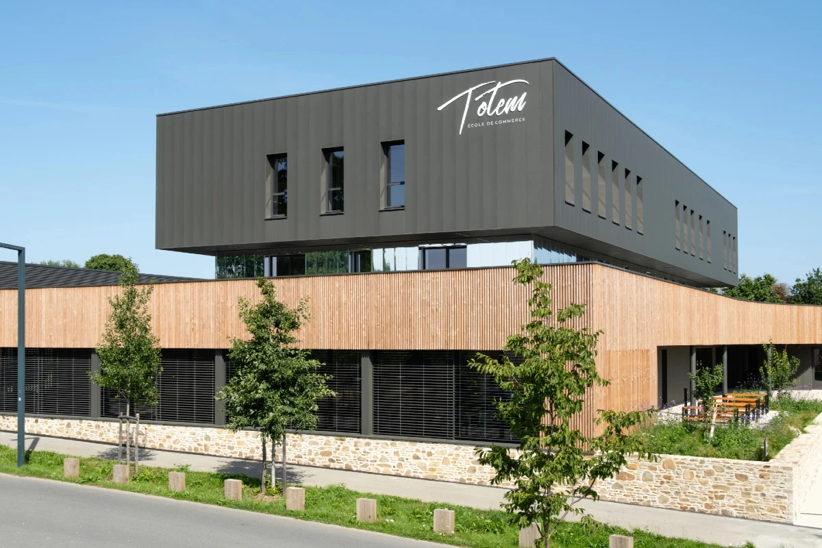 TOTEM Formation : Un nouveau bâtiment référence dans la métropole de Rennes qui fait rimer sobriété, esthétique et confort